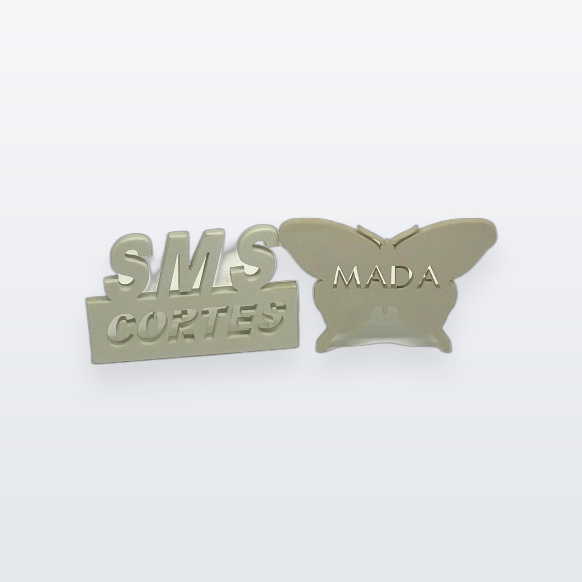 Placas SMS Cortes e Mada cortadas em metal